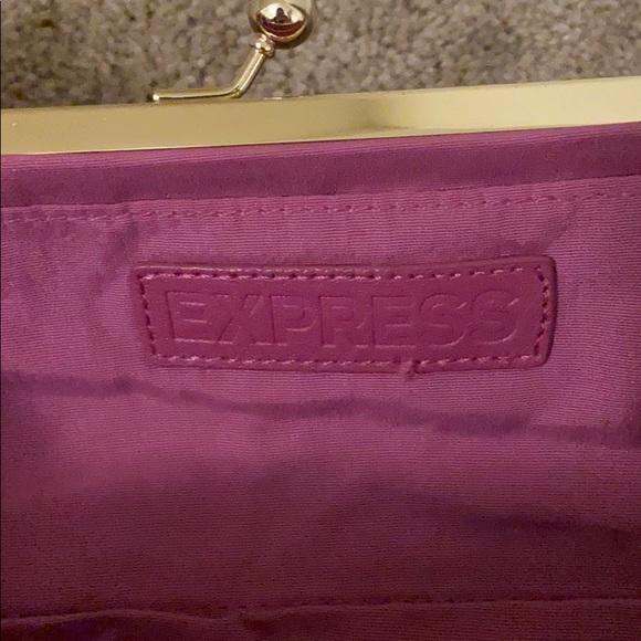 Express Wallet/Clutch - Picture 4 of 5